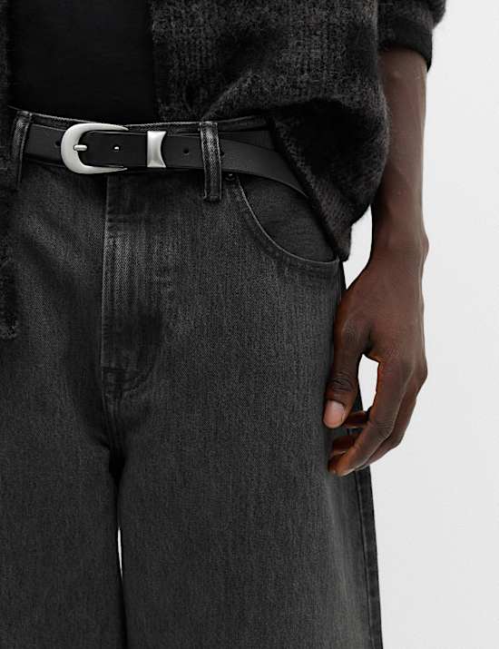 Barrel Fit Jeans