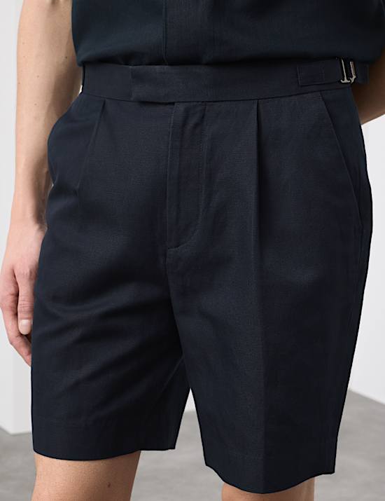 Short &agrave; plis sur le devant en coton et lin m&eacute;lang&eacute;