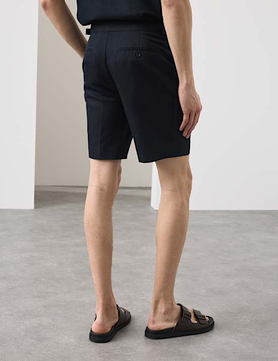 Short &agrave; plis sur le devant en coton et lin m&eacute;lang&eacute;