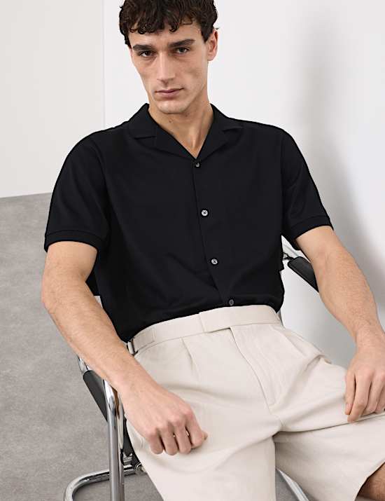 Shorts aus Baumwoll-Leinen-Mischgewebe mit Plisseedetail vorne