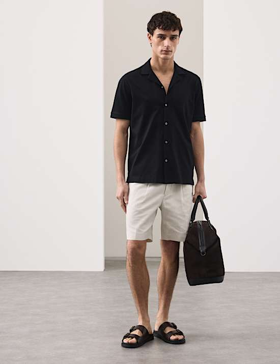 Shorts aus Baumwoll-Leinen-Mischgewebe mit Plisseedetail vorne