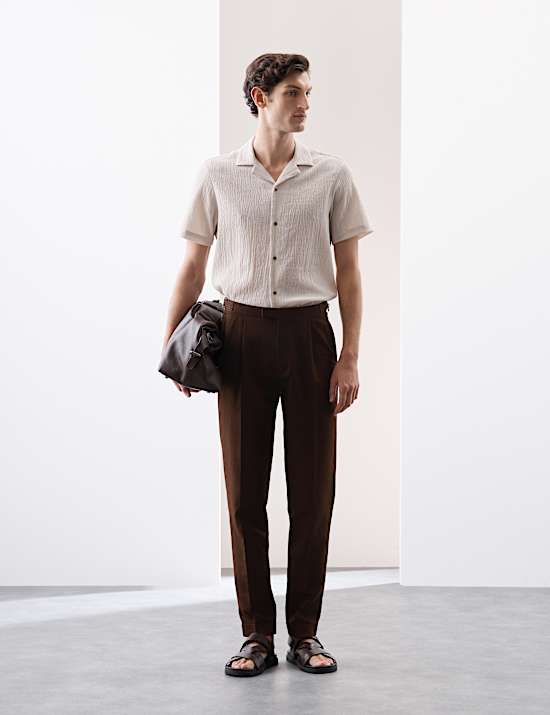 Pantalon habill&eacute; en lin m&eacute;lang&eacute; &agrave; un pli