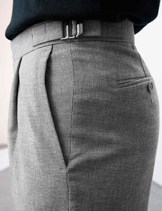 Tapered Fit Single Pleat Trousers with Linen