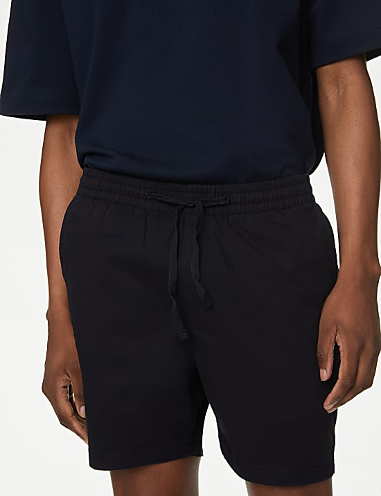 Elasticated Waist Shorter Length Stretch Shorts'