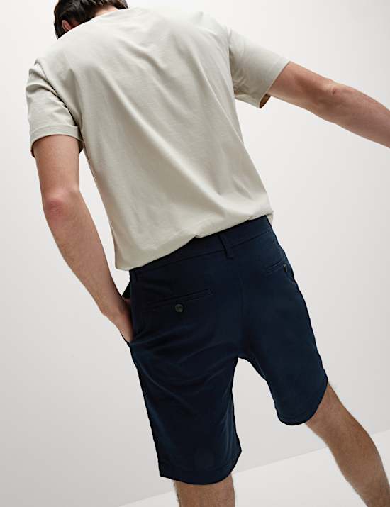 Single Pleat Stretch Chino Shorts