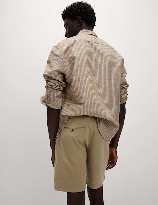 Single Pleat Stretch Chino Shorts