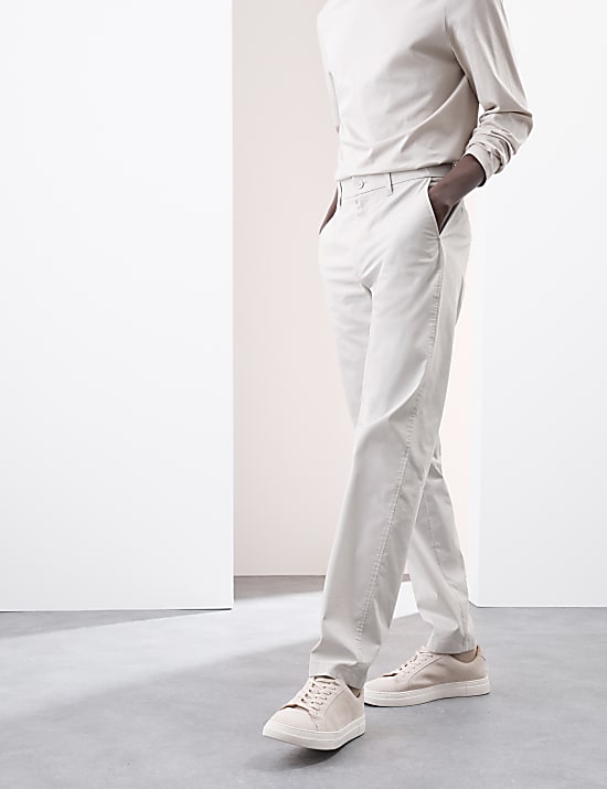 Bijzonder lichte chino met normale pasvorm