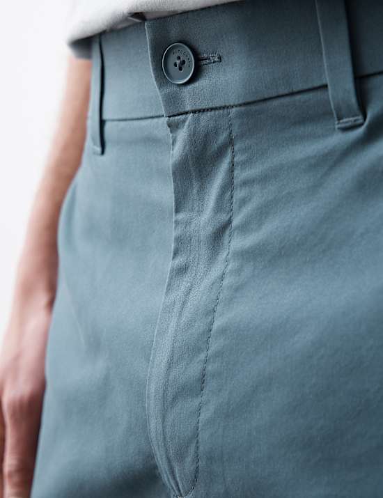 Regular Fit Super Lightweight Chino Shorts