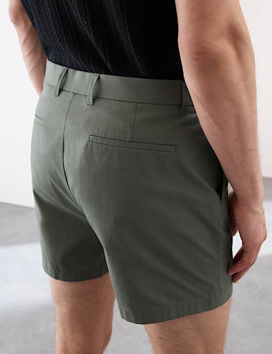 Short chino ultra-l&eacute;ger coupe standard