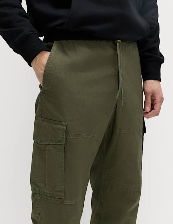 Pantalon cargo coupe cintr&eacute;e en tissu ind&eacute;chirable
