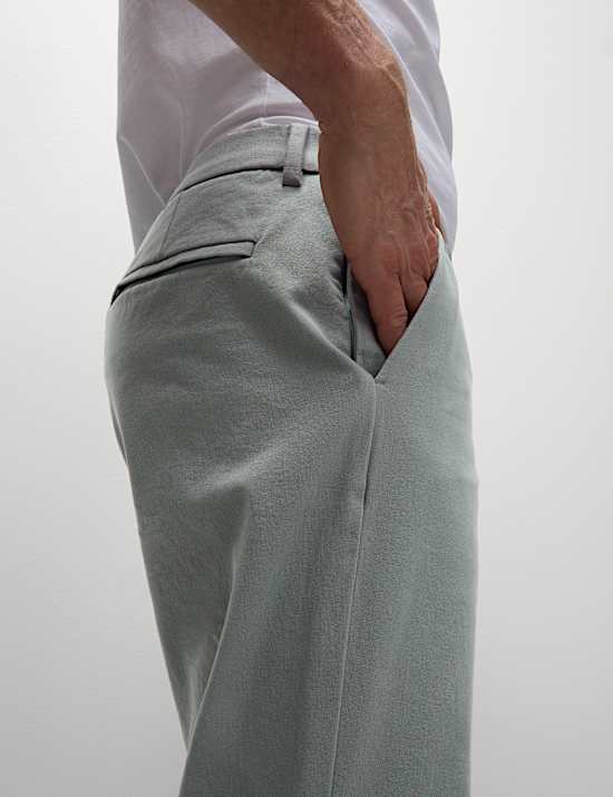 The Ultimate Regular Fit Chinos