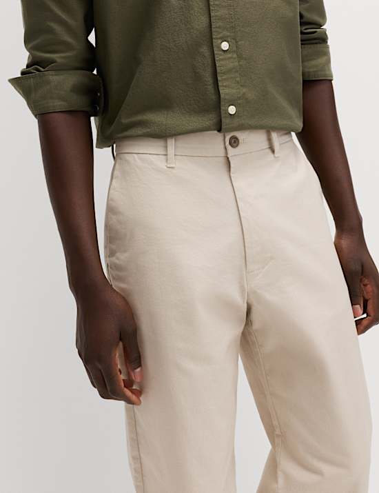 Loose Fit Stretch Chinos