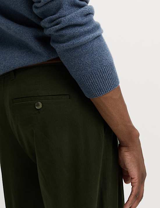 Loose Fit Stretch Chinos