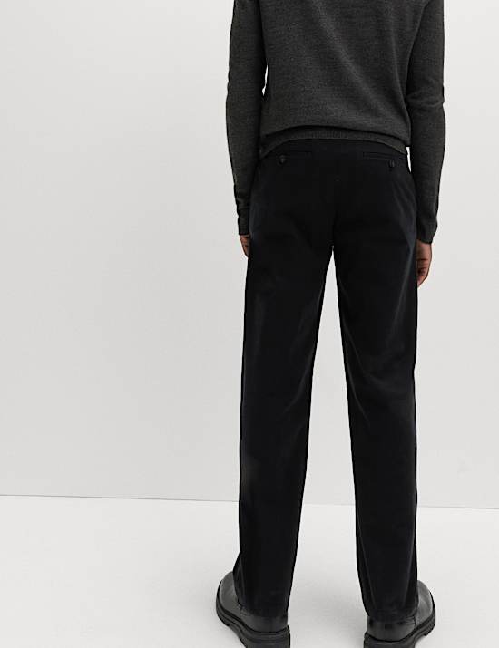 Ruimvallende chino met stretch