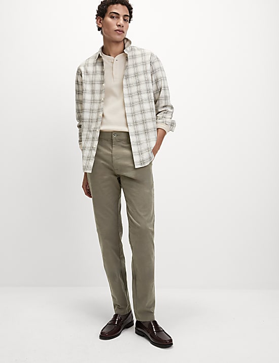 Slim Fit Stretch Chinos
