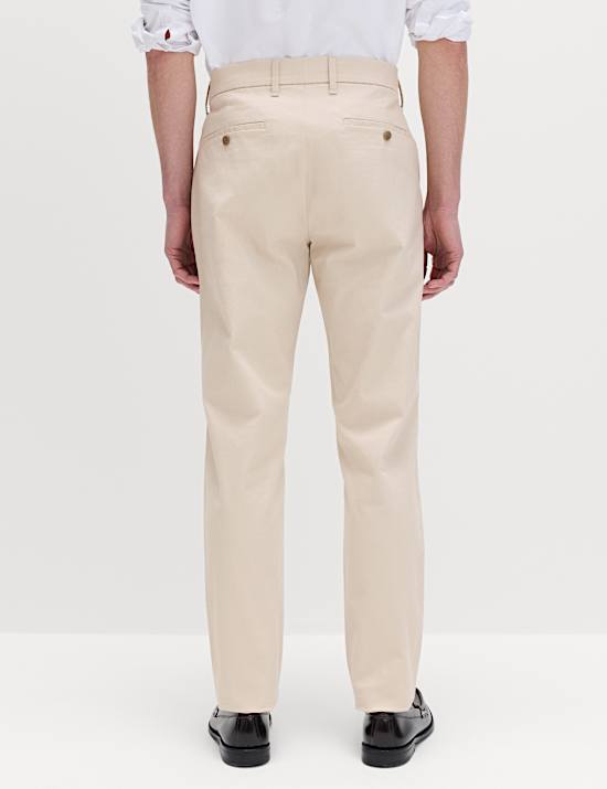 Strečov&eacute; chino kalhoty s vysok&yacute;m pod&iacute;lem bavlny, &uacute;zk&yacute; střih