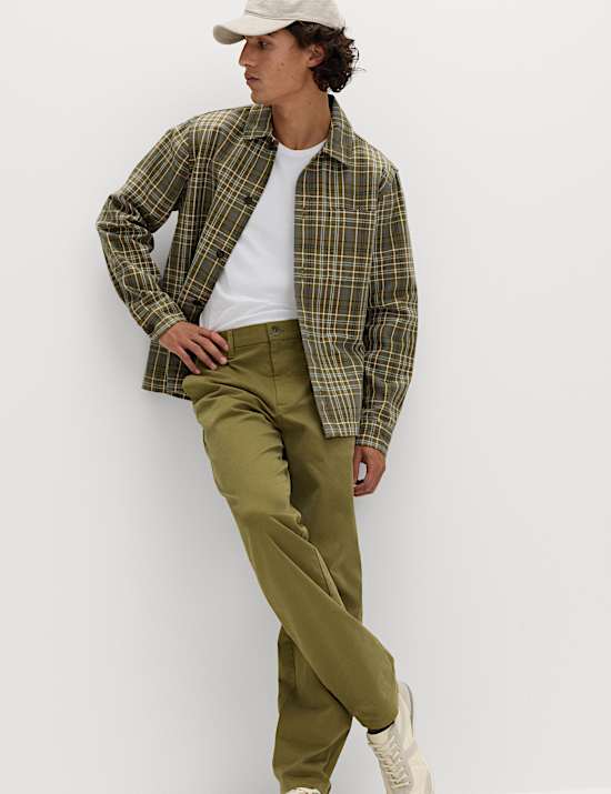 Chinos in normaler Passform mit Stretchanteil