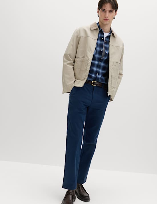 Chinos coupe standard en tissu extensible