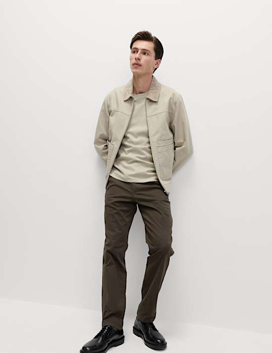 Chinos coupe standard en tissu extensible