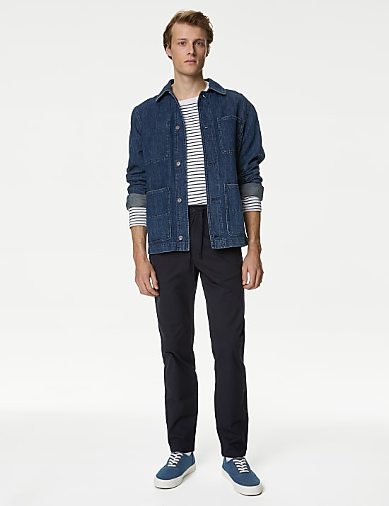 Broek met elastische tailleband en taps toelopende pasvorm