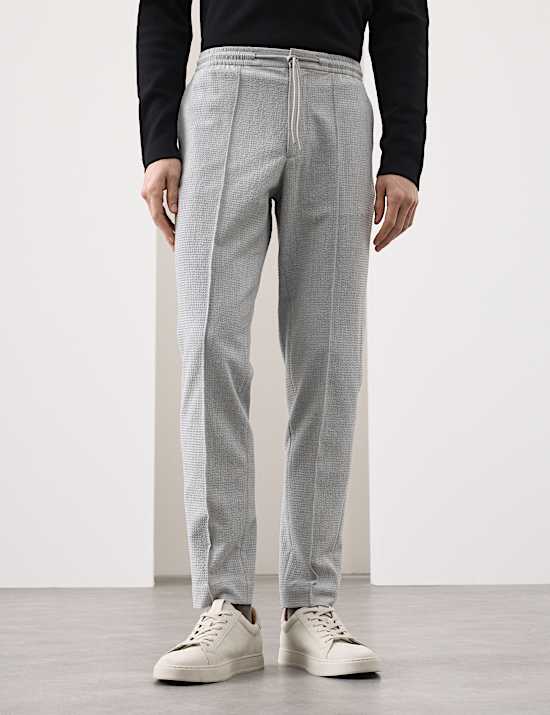Tapered Fit Seersucker Joggers