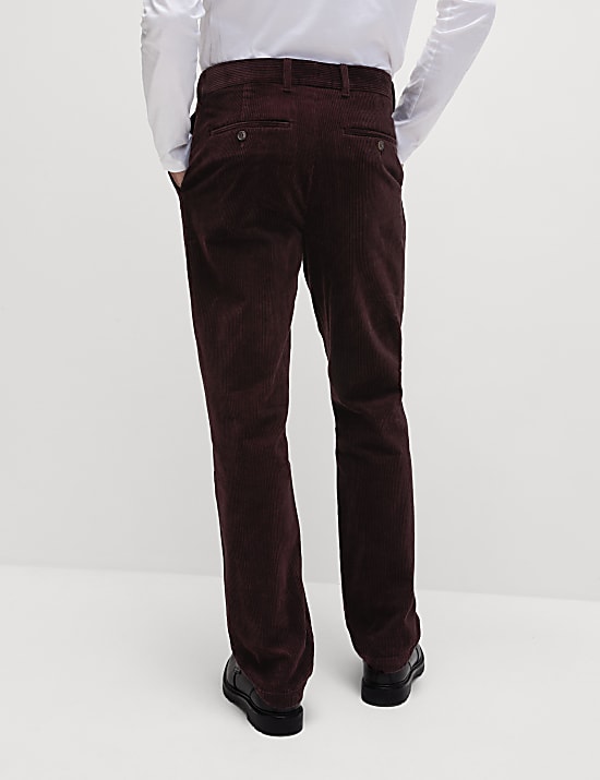 Chino από πολυτελές κοτλέ με μονή πιέτα και κανονική εφαρμογή