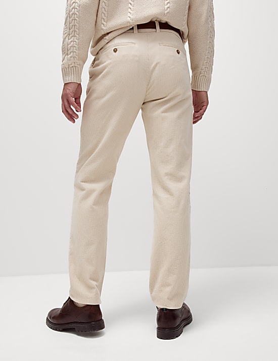 Luxuriöse Chinos aus Cord mit Plisseefalte in normaler Passform