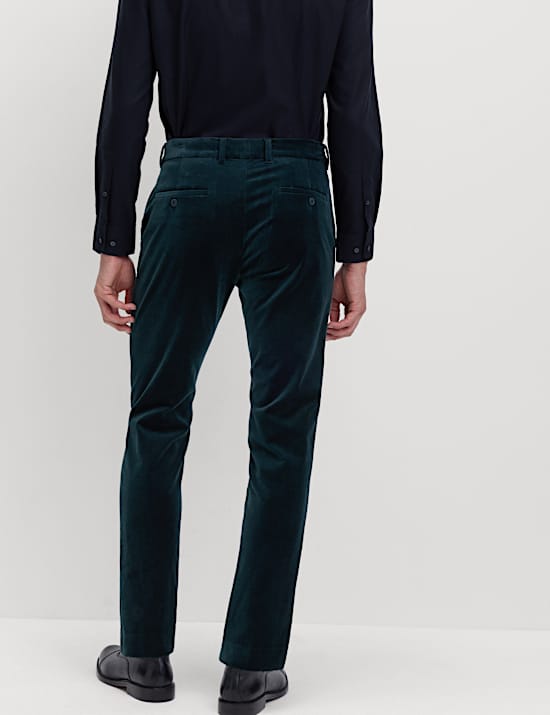 Pantalon coupe slim en velours extensible