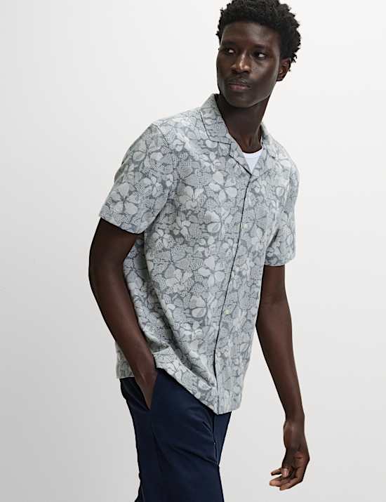 Regular Fit Cotton Rich Floral Short Sleeve Shirt