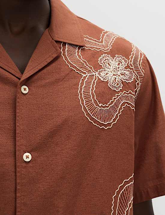 Koszula regular fit w kwiaty z mieszanki bawełny i lnu