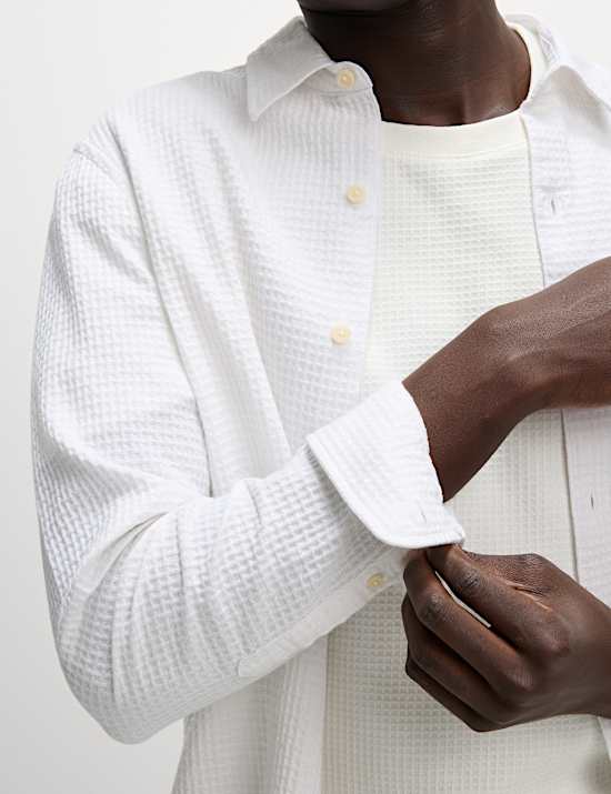 Camisa texturizada 100 % algod&oacute;n de planchado f&aacute;cil