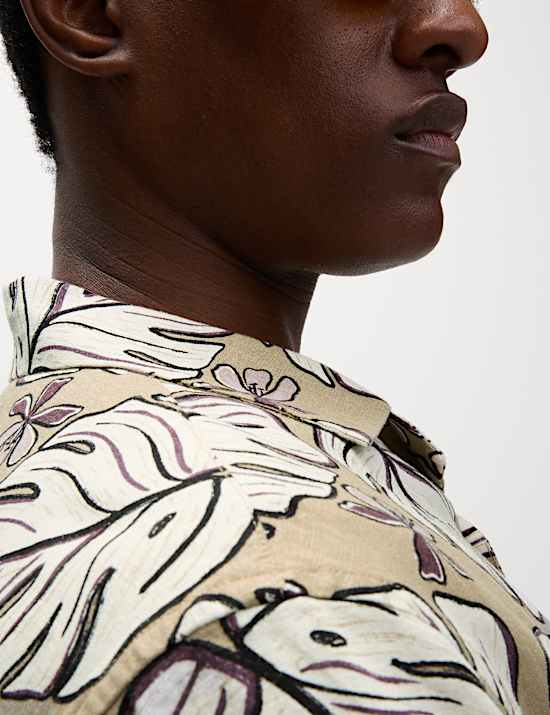 Bedrucktes Regular Fit T-Shirt mit hohem Leinenanteil