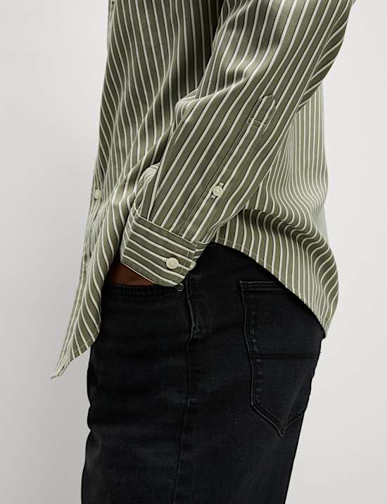 Ριγέ πουκάμισο Oxford με κανονική εφαρμογή από 100% βαμβάκι