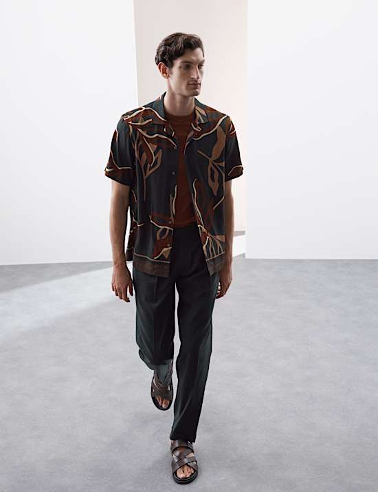 Kemeja Regular Fit Motif Bunga