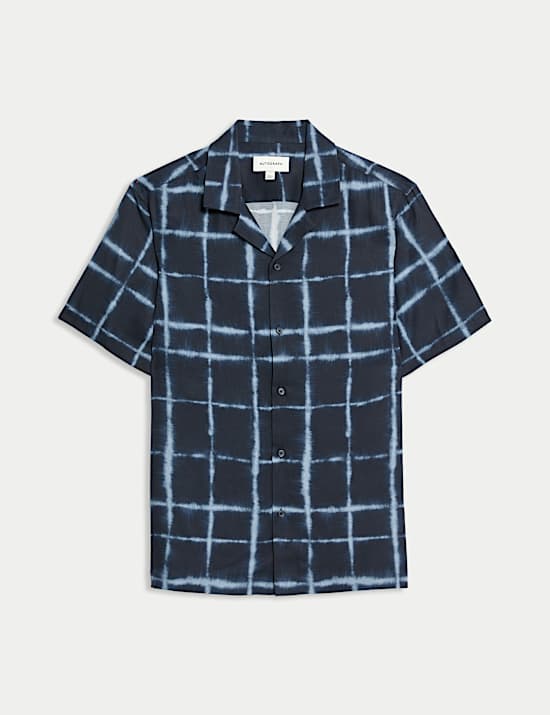 חולצה משובצת