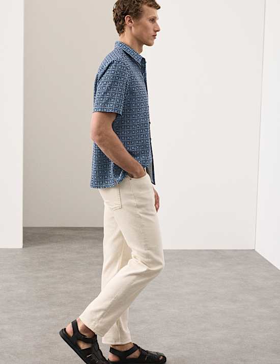 Chemise &agrave; manches courtes et imprim&eacute; g&eacute;om&eacute;trique