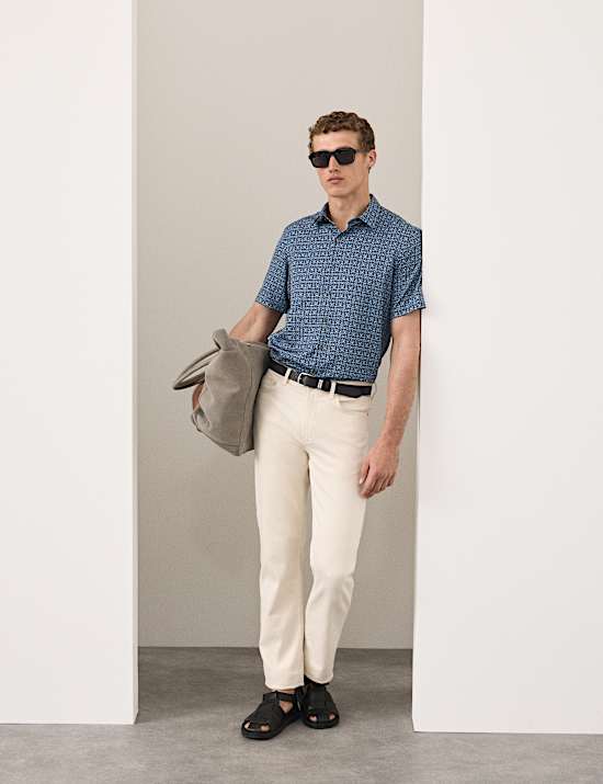 Chemise &agrave; manches courtes et imprim&eacute; g&eacute;om&eacute;trique