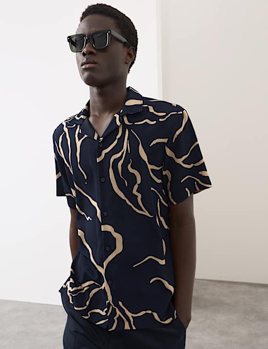 Regular Fit Printed Short Sleeve Shirt