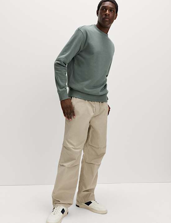 Sweatshirt mit hohem Baumwollanteil, Rundhalsausschnitt und bequemer Passform