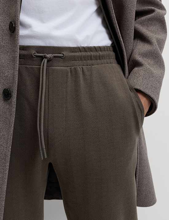 Jogginghose mit hohem Baumwollanteil und Fischgrätmuster