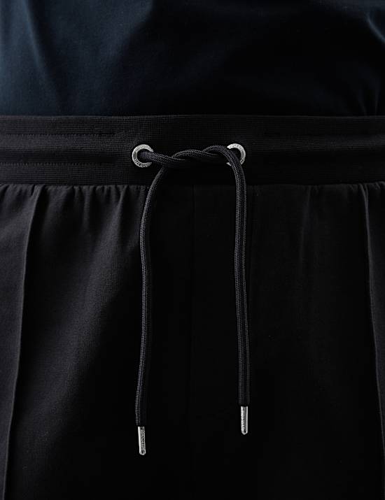 Short coupe standard à taille élastique