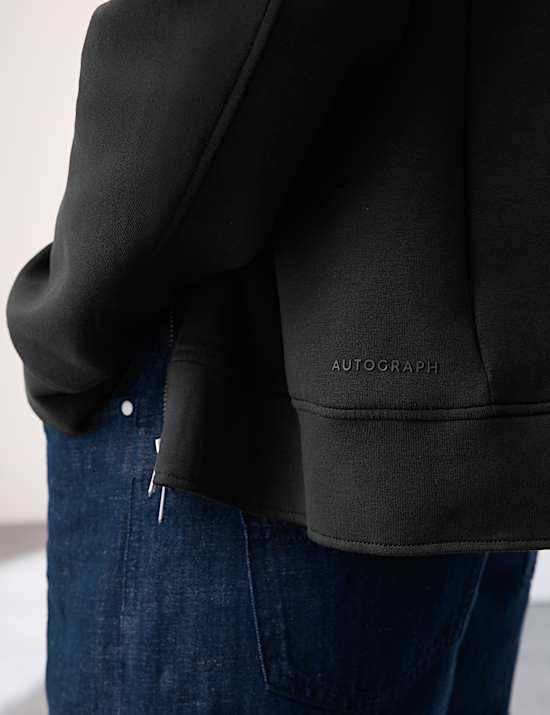 ז'קט עם רוכסן מבד עשיר בכותנה