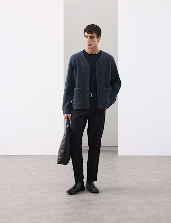 קרדיגן מתערובת צמר ופליז עם צווארון וי