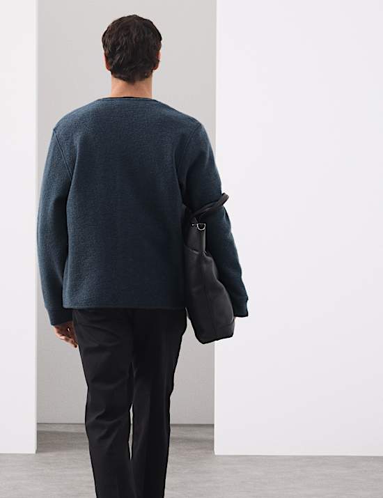 קרדיגן מתערובת צמר ופליז עם צווארון וי