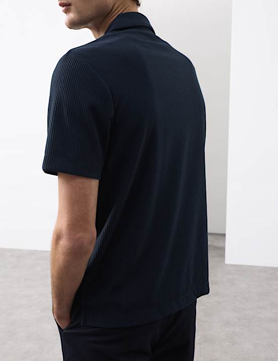 Regular Fit Textured Short Sleeve Shirt