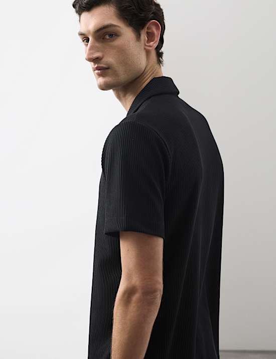 Regular Fit Textured Short Sleeve Shirt