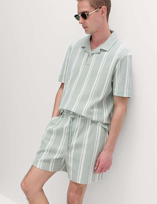 Short en coton &agrave; rayures gaufr&eacute;es