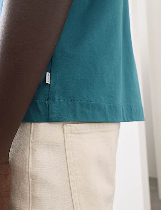 T-shirt Performance &mu;&epsilon; &kappa;&lambda;&epsilon;&iota;&sigma;&tau;ή &sigma;&tau;&rho;&omicron;&gamma;&gamma;&upsilon;&lambda;ή &lambda;&alpha;&iota;&mu;ό&kappa;&omicron;&psi;&eta; &alpha;&pi;ό 100% &beta;&alpha;&mu;&beta;ά&kappa;&iota; Supima&reg;