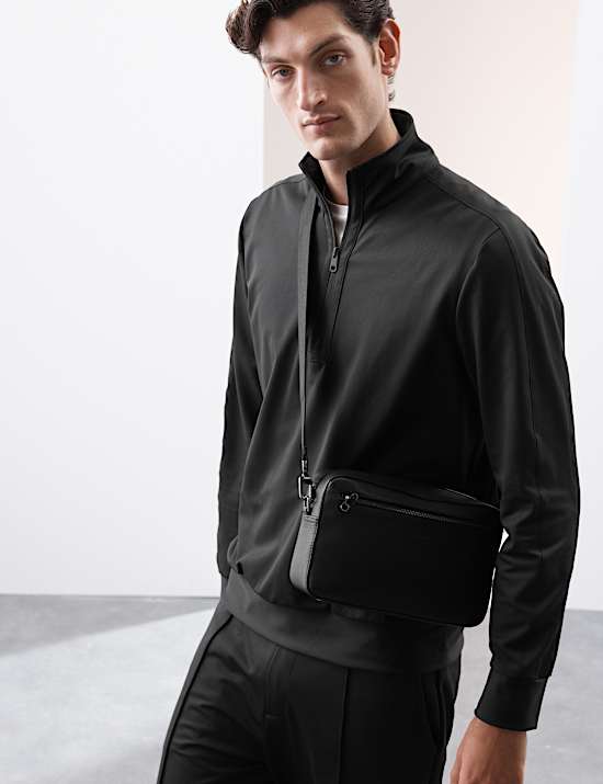 Funktions-Sweatshirt mit halblangem Reißverschluss