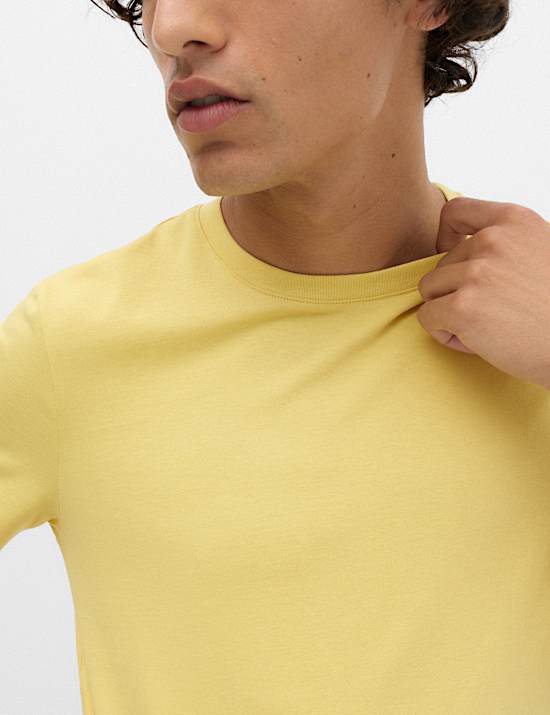 T-shirt van zuiver katoen met ronde hals en normale pasvorm